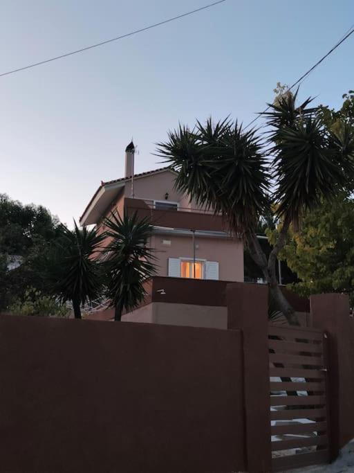 Penthouse Studio Next To The Sea Σαλαμίνα Εξωτερικό φωτογραφία