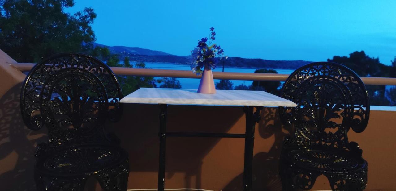 Penthouse Studio Next To The Sea Σαλαμίνα Εξωτερικό φωτογραφία