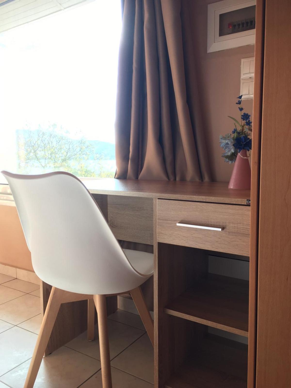 Penthouse Studio Next To The Sea Σαλαμίνα Εξωτερικό φωτογραφία